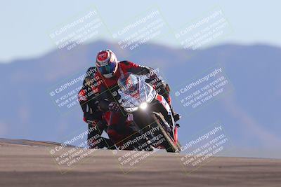 media/Nov-06-2023-Moto Forza (Mon) [[ce023d0744]]/3-Intermediate Group/Session 5 (Turn 9)/